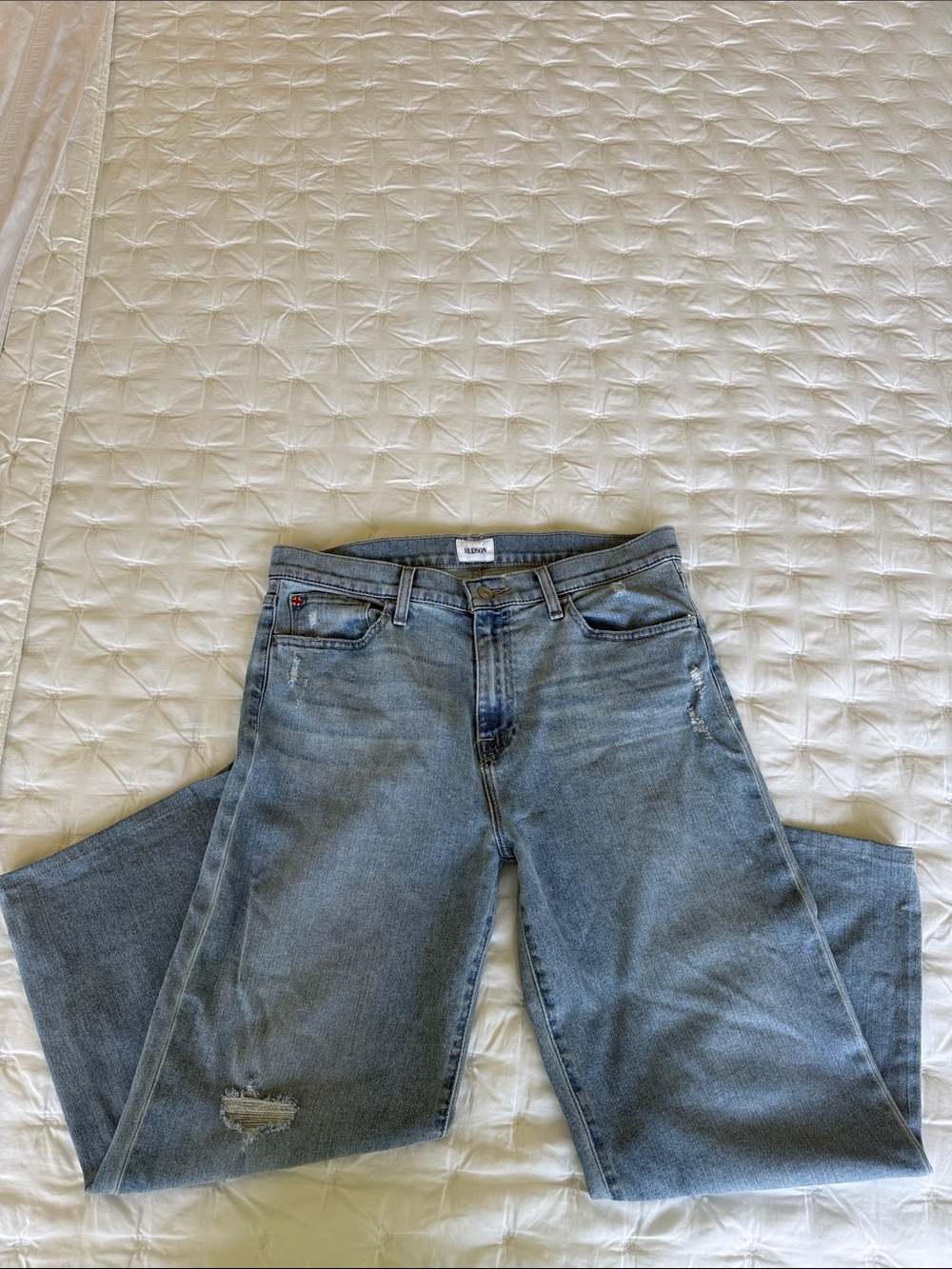 Hudson Women’s Light Blue Distressed Straight-Leg Jeans size 32
